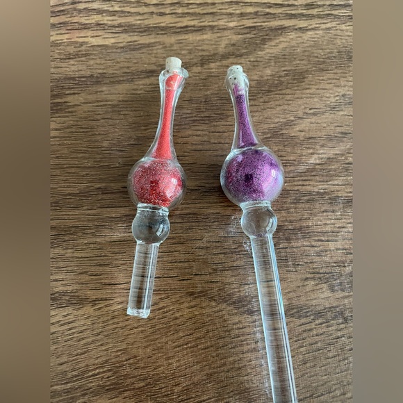 Red & Purple fairy dust/glitter - wands - Picture 2 of 4